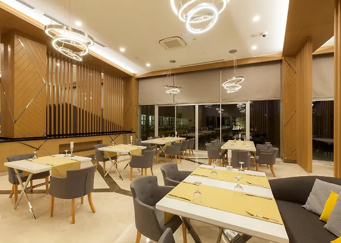 Western Vib Antalya Hotel 4*